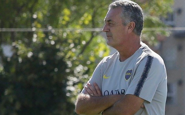 Alfaro confirmó a Tevez como titular para enfrentar a Atlético Tucumán