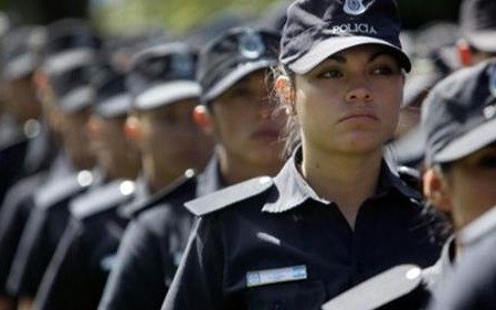 Una red de policías feministas busca que no se les envíe a las marchas de mujeres 