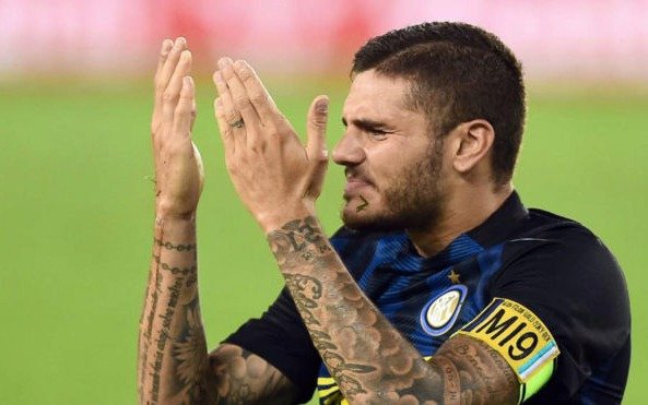 Más lío con Icardi: Inter asegura que no está lesionado de su rodilla