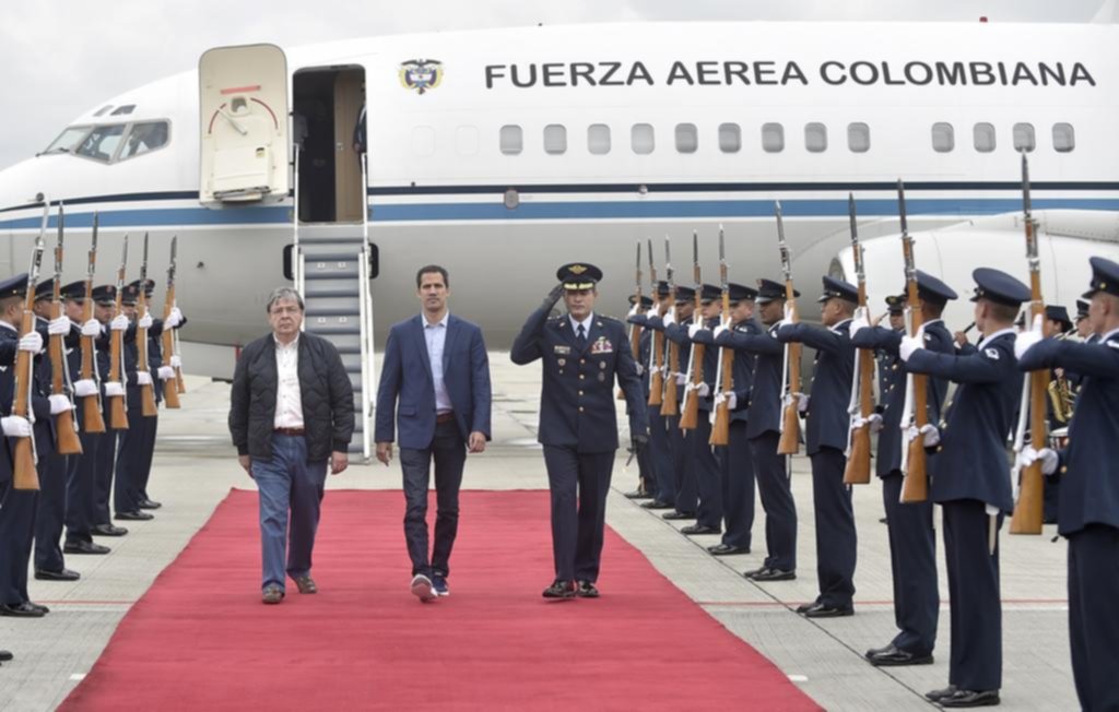 La oposición no se da por vencida y busca endurecer la presión sobre Maduro