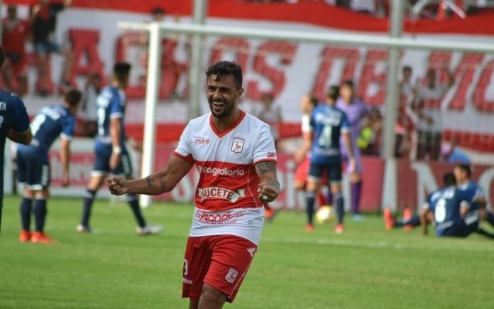 El Gallo lo despertó del sueño y volvió a la realidad de la derrota