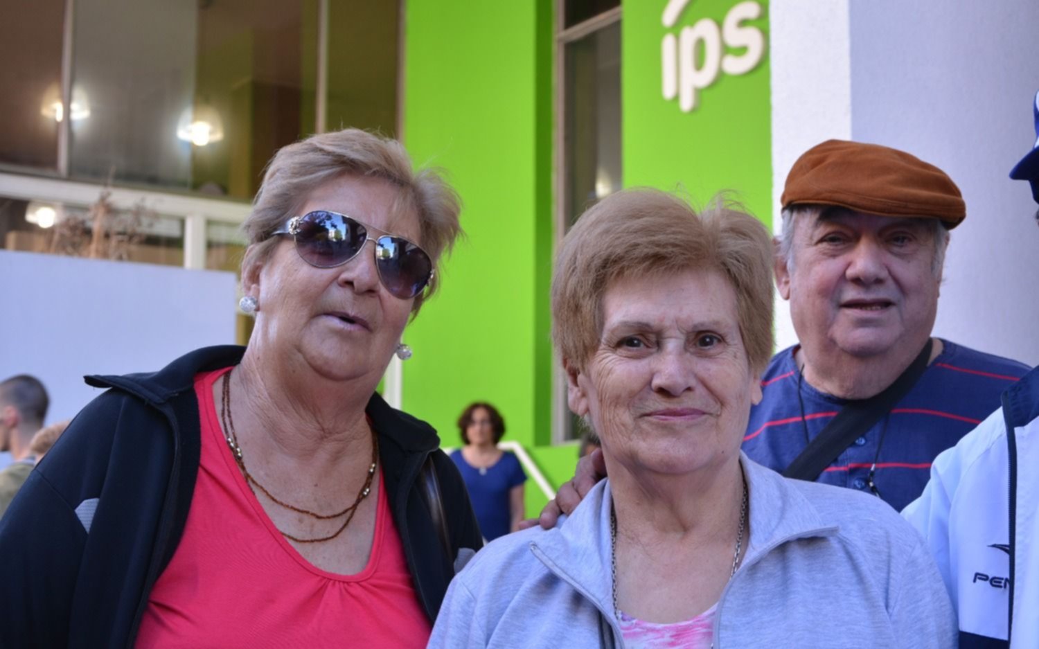 Jubilados de la Provincia cobran sus haberes desde mañana