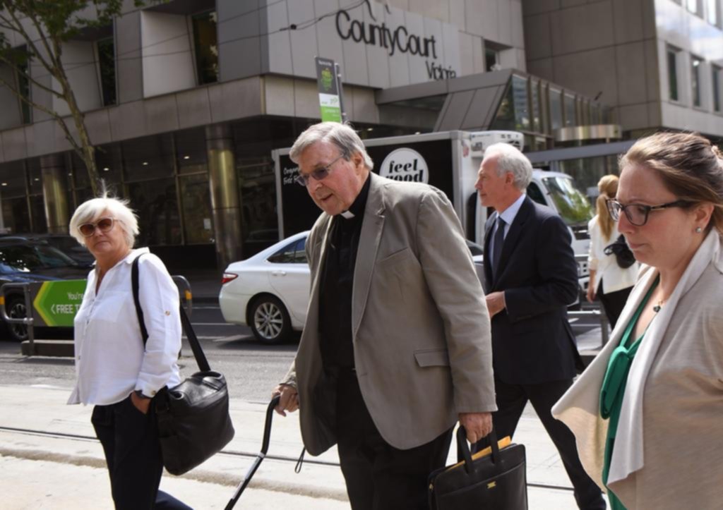 Condenan a uno de los cardenales más influyentes del Vaticano por pedofilia