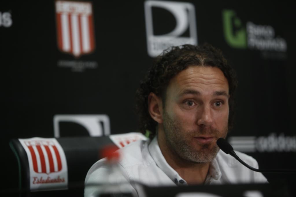 Milito rechazó a Godoy Cruz y continúa siendo el candidato principal en Estudiantes