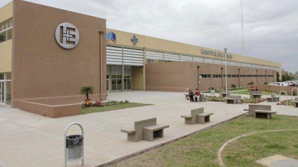 Escándalo por la cesárea a una nena de 11 años violada que dio a luz a un bebé de 500 gramos