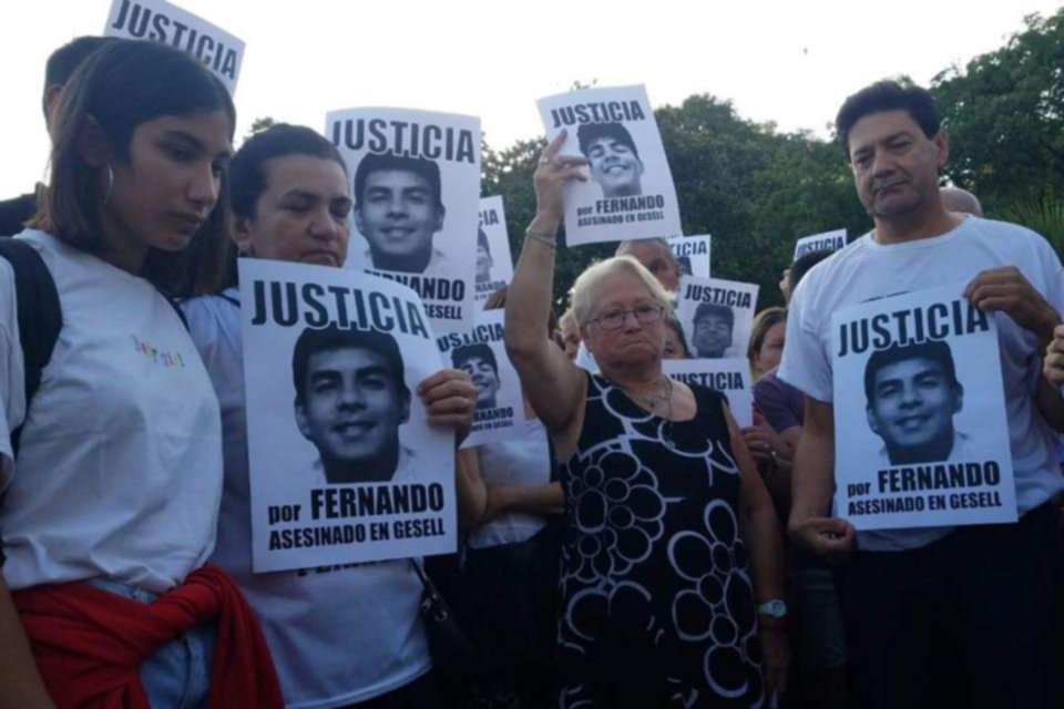 El grito de Justicia se escuchó en distintas ciudades del país, incluida La Plata