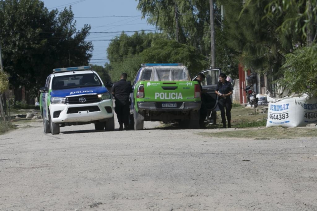 Abrió fuego desde una moto y mató a un joven en Berisso