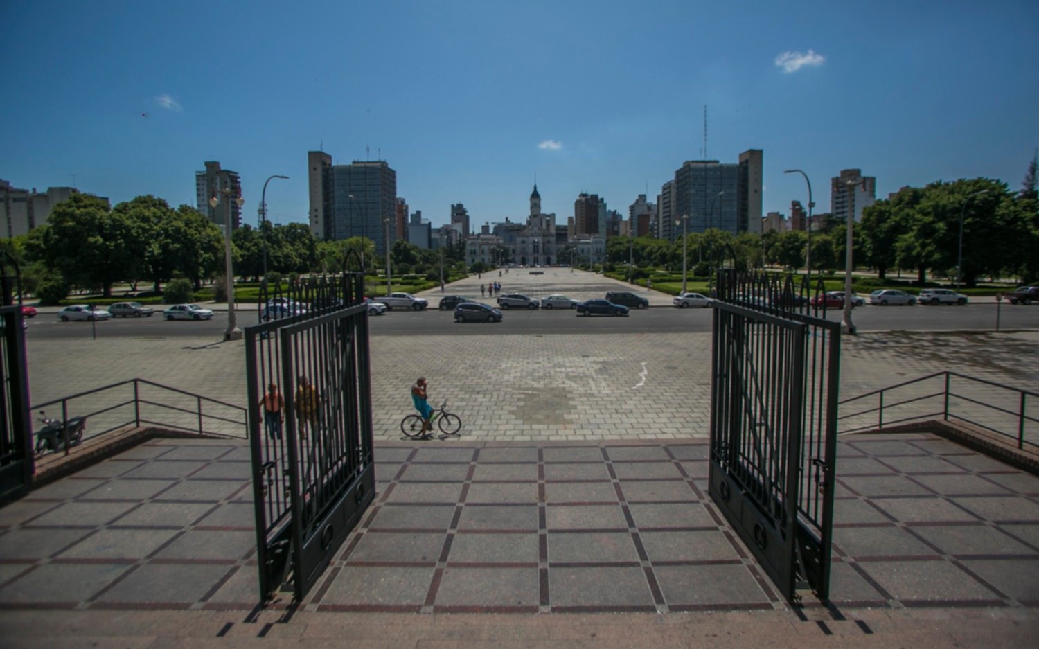 Domingo con algunas nubes y una máxima de 35 grados en la Región: ¿cómo sigue el lunes?