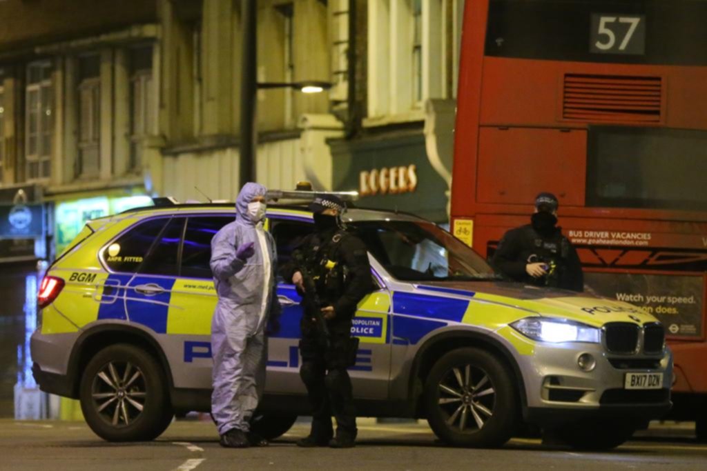 Un ataque terrorista con cuchillo sacude a Londres