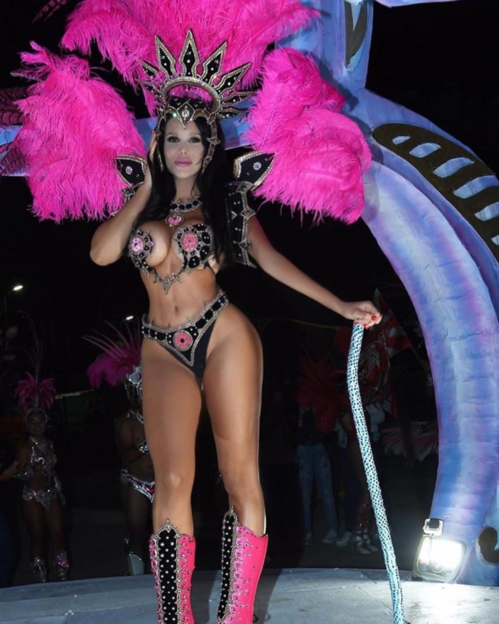 Chau Charlotte: se va a Miami a formar una familia con su novio