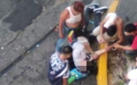 Brutal golpiza a joven en Quilmes centro
