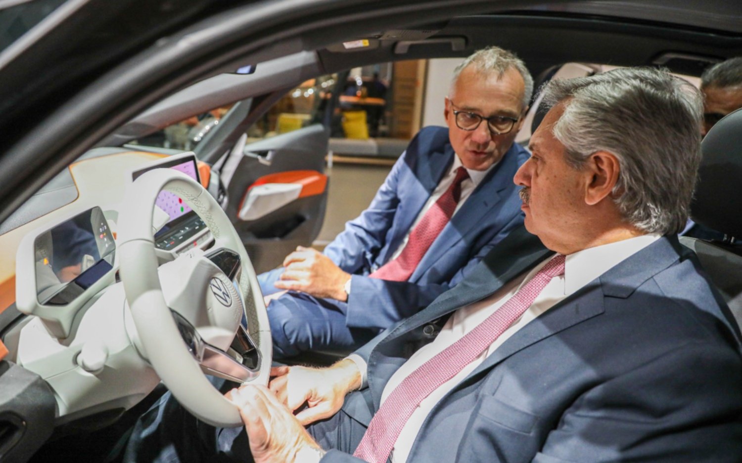 Anuncian que Volkswagen realizará inversiones por 800 millones de dólares