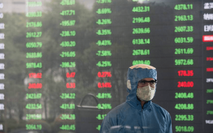 El coronavirus castiga a las bolsas chinas y baja el precio del petróleo 