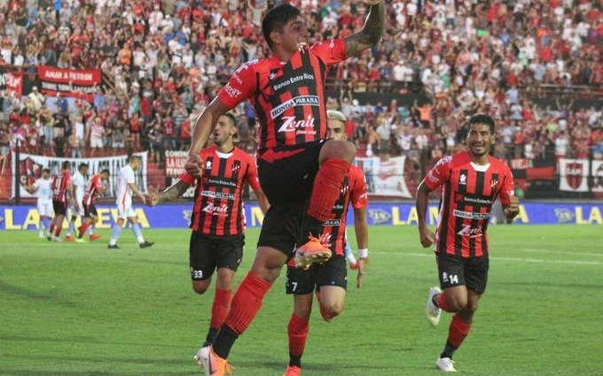 Patronato y Arsenal igualaron en Paraná en un emotivo partido