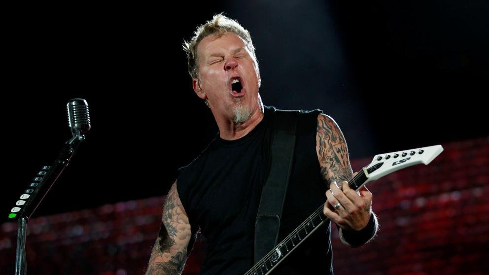 Hetfield pone en duda el futuro de Metallica