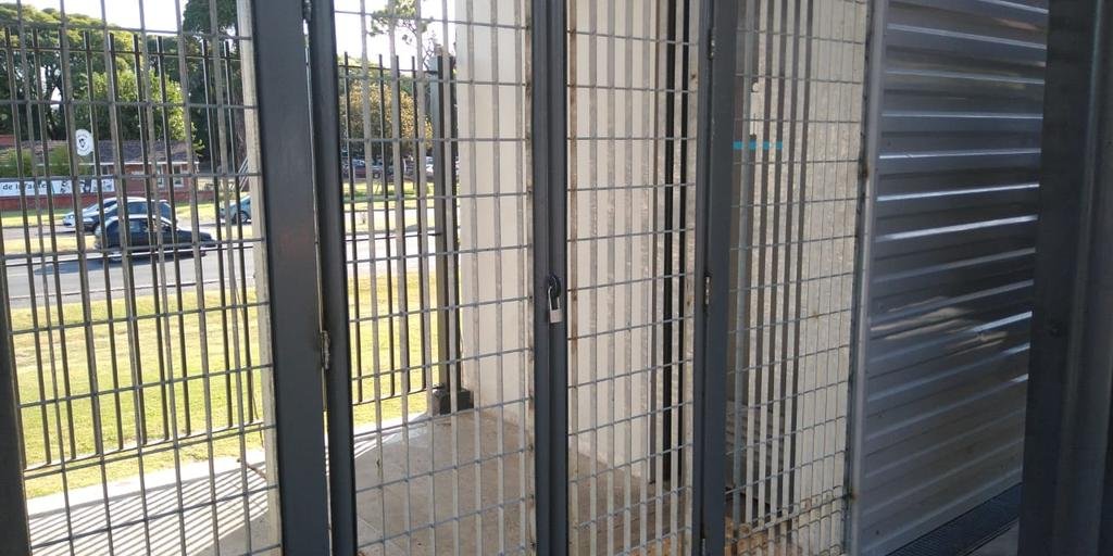 Quejas por los baños de la estación de Gonnet