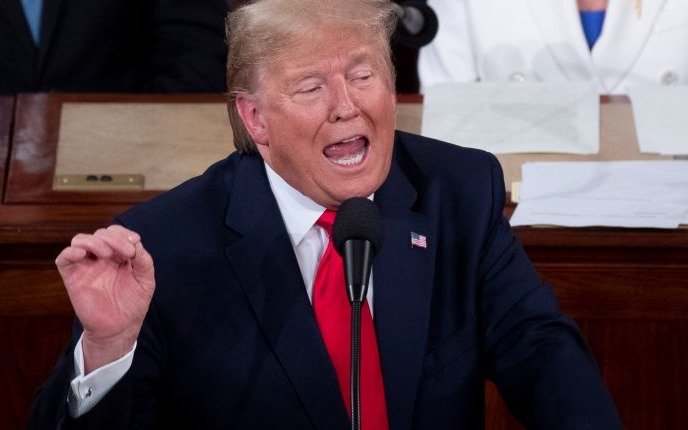 Trump dice que su juicio político fue una "caza de brujas"