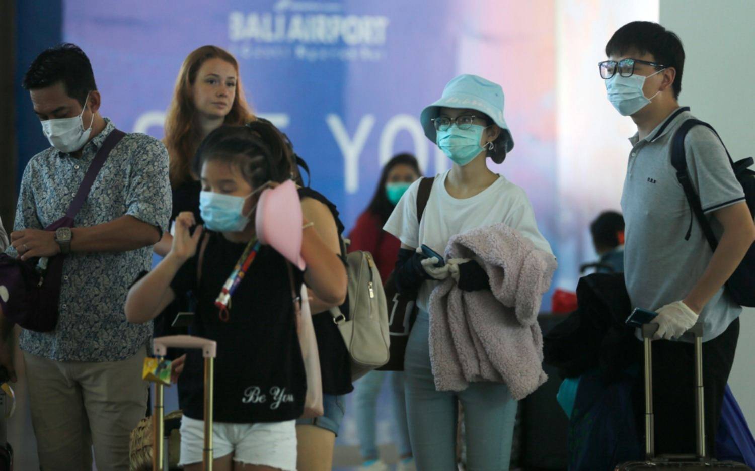 Los muertos por el nuevo coronavirus ya superan los 700
