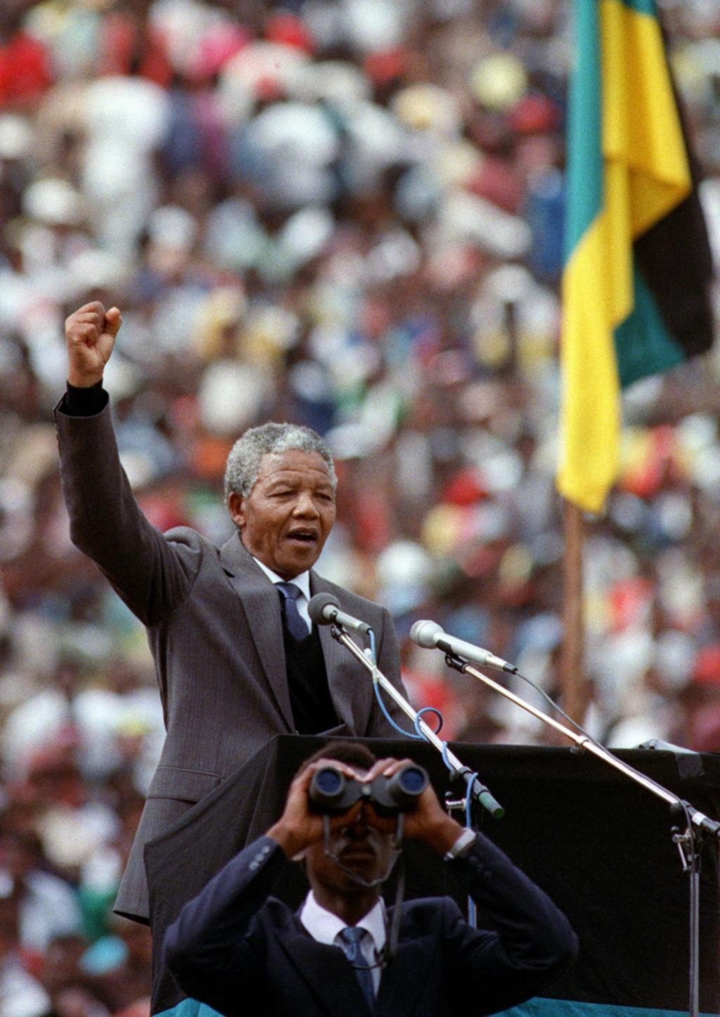 A 30 años de la liberación de Mandela, figura del siglo XX