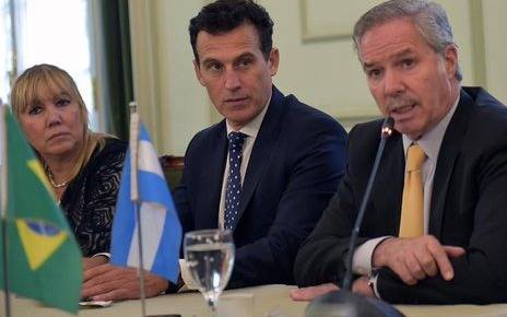 Solá viaja a Brasil para recomponer la relación bilateral y podría reunirse con Bolsonaro