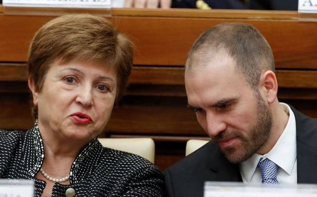 Una misión del FMI llega mañana a la Argentina para auditar las cuentas públicas