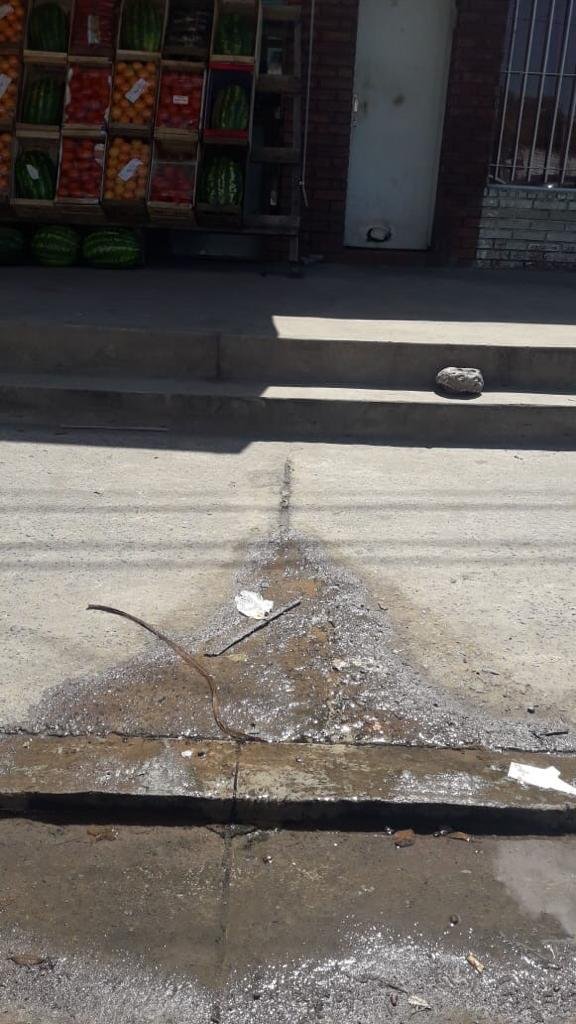 En calle 22 dicen que desde diciembre se pierde agua