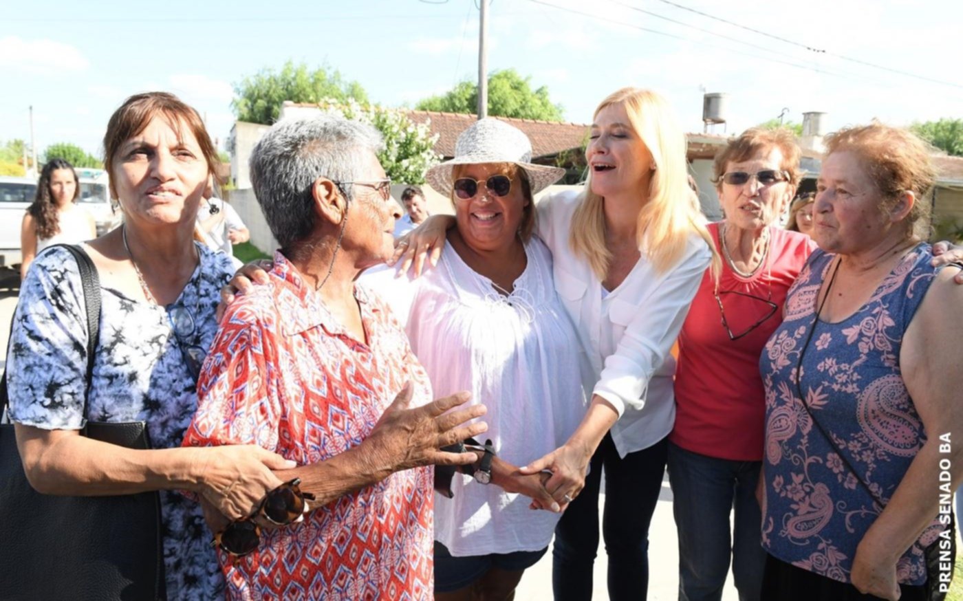 Magario recorrió obras en Navarro:  "La inversión va a estar focalizada en la construcción de viviendas"