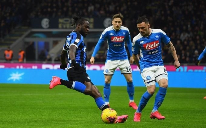 La presencia de Lautaro Martínez no salvó a Inter de la derrota con Napoli por Copa Italia
