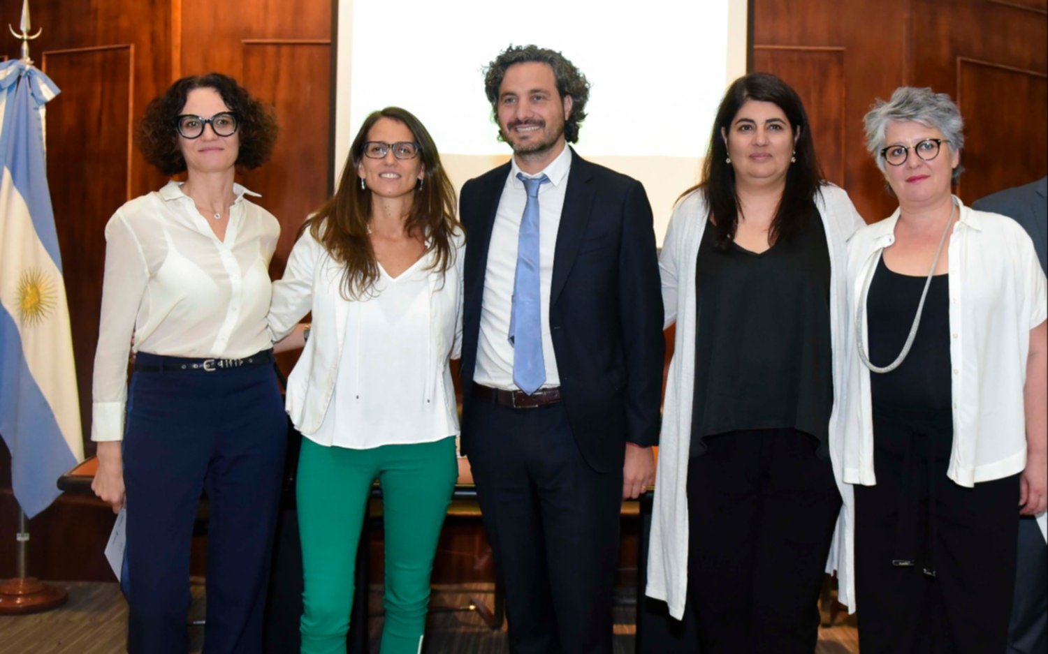 Cafiero afirmó que el gobierno "cambió prioridades" y avanzó en incorporar la perspectiva de género