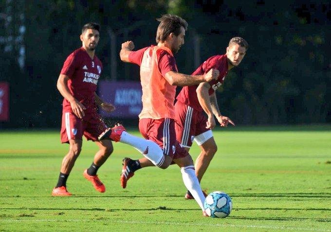 Gallardo empezó a dudar entre la línea de cinco o de cuatro