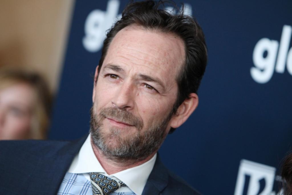 ¿Por qué “olvidaron” a Luke Perry en el “in memoriam”?
