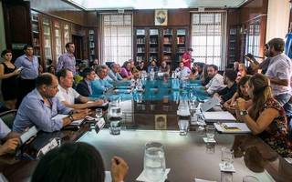 Paritarias: estatales rechazaron la primera propuesta del Gobierno bonaerense