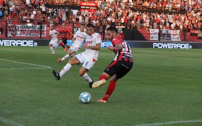Patronato venció a Unión y cortó una racha de 14 partidos sin ganar