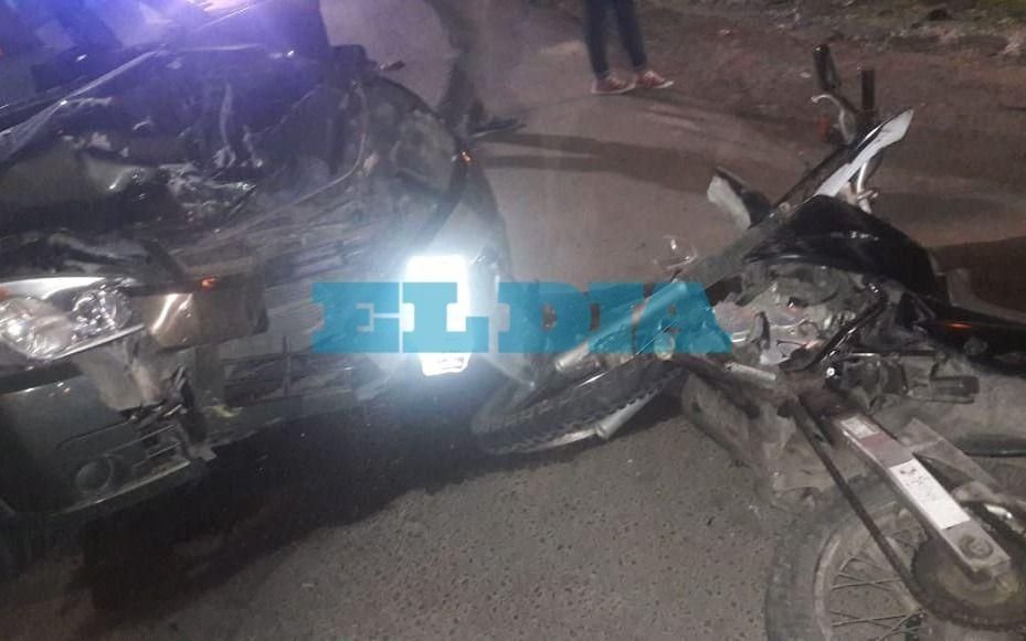 Un policía que se dirigía a un operativo murió en un accidente vial en Los Hornos