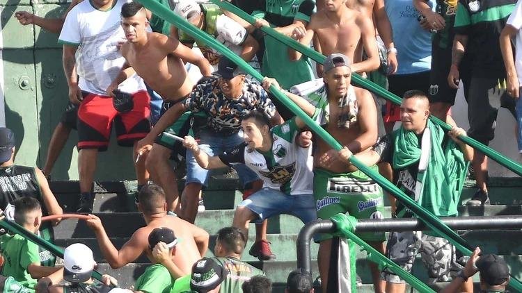 Graves incidentes en Mataderos con la barra de Chicago