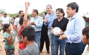 Arroyo visitó a comunidades wichí de Salta y advirtió que la situación empieza a "estabilizarse"