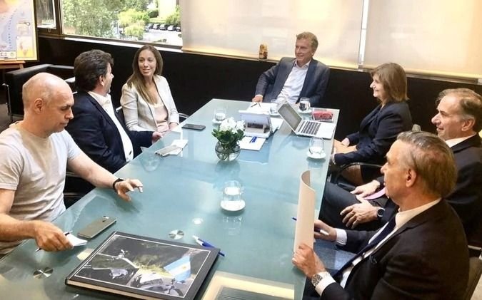 Mauricio Macri volvió al ruedo político con una reunión con la mesa chica del PRO