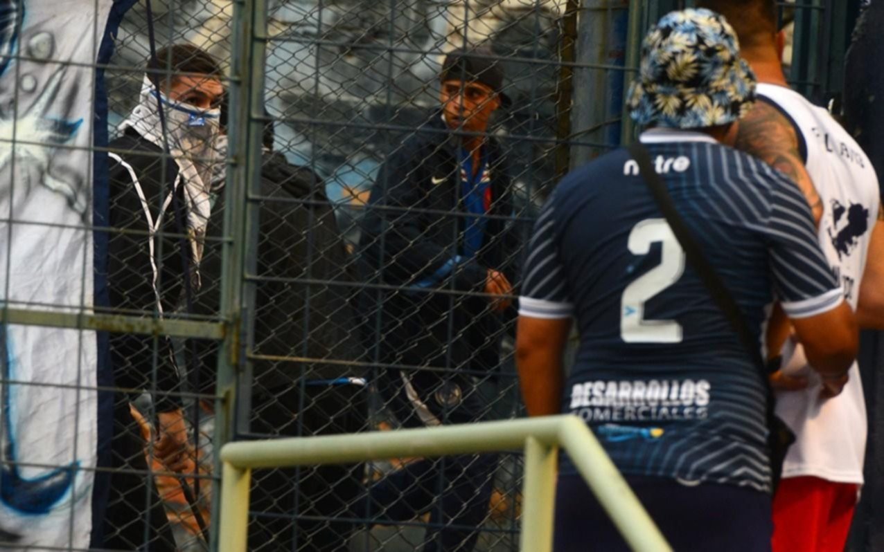 Barras atacan de nuevo: otro capítulo de violencia sembró temor e indignación