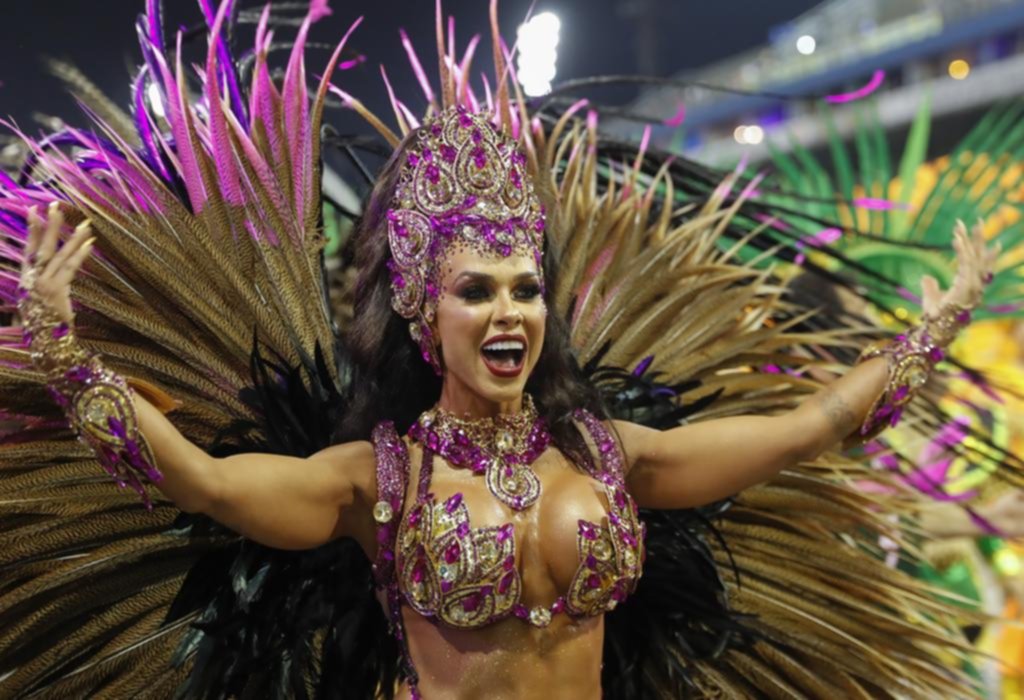Arrancó en Río la mayor fiesta “do mundo” con un mensaje contra el acoso sexual