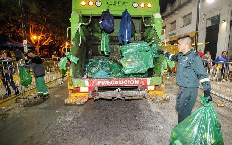 Polémica en Ensenada por los efectos colaterales del corso en la avenida La Merced