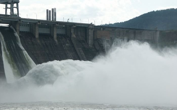 El Gobierno pesificará la generación eléctrica y ahorrará más de U$S 300 millones