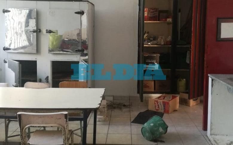 Nuevo robo y destrozos en una escuela de barrio Aeropuerto
