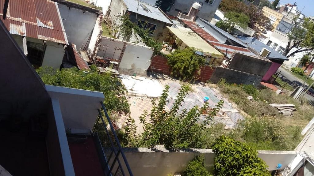 Reclamo en La Loma por un terreno abandonado