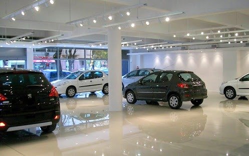 Cayó la venta de vehículos y el patentamiento de motos durante febrero