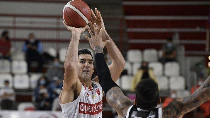 Buen trabajo de Scola, pero su equipo, el Varese, volvió a caer
