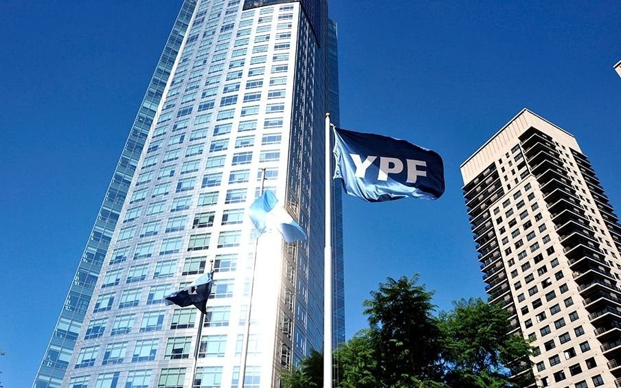 YPF realizó una nueva propuesta para la refinanciación de su deuda