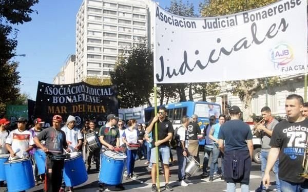 Judiciales rechazaron el aumento propuesto por la Provincia y hay cuarto intermedio en la paritaria