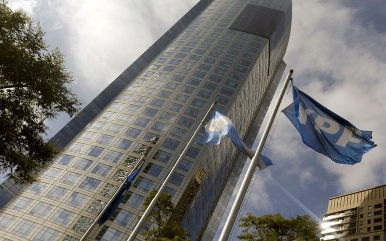 BlackRock y los acreedores más duros rechazaron la última oferta de canje de YPF