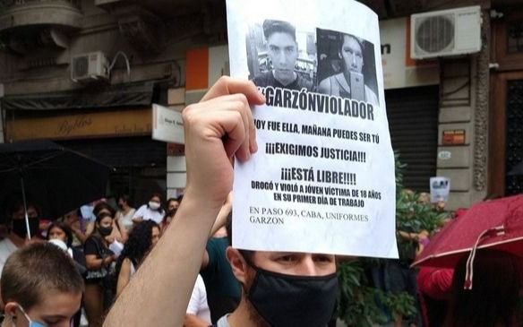 Para el abogado del comerciante acusado de violación la víctima "merece un Oscar"