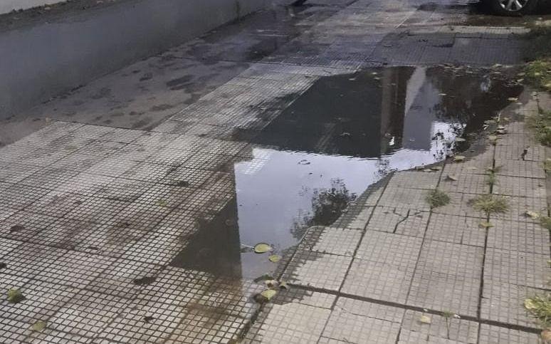 “Impresionante” filtración en la esquina de 7 y 32